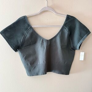Offline by aerie V-Neck Short Sleeve Cropped Top, Green, New NWT size XXL